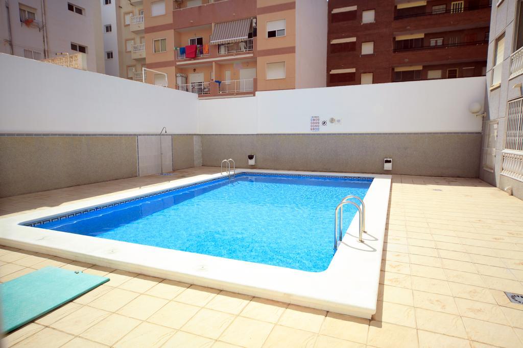 Apartamento Mariposa Apartman Torrevieja Kültér fotó